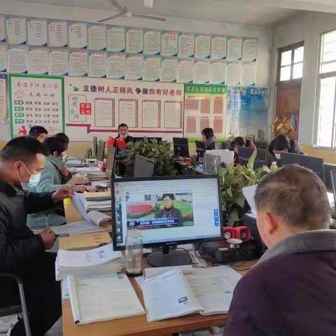 情暖校园，心向阳光！                        心理健康主题教育活动纪实