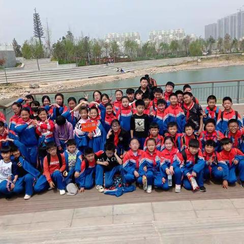 逐梦路上，助力雏鹰展翅高歌（副本）