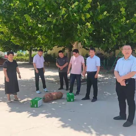 夏日送清凉，慰问暖人心 ﻿ _______阳堌镇中心校夏日慰问纪实