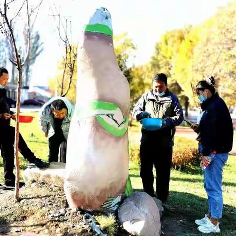 醉美画者，钟情于石。——记新源县职业技术学校醉美画者石绘活动