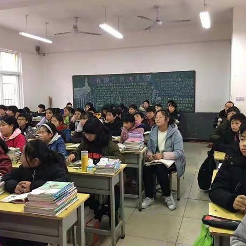 回龙中学到吴城中学听课学习并参加城关一初中到吴城送教活动