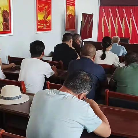 无梁镇观上村： 支部书记讲党课 比学赶超创“五星”
