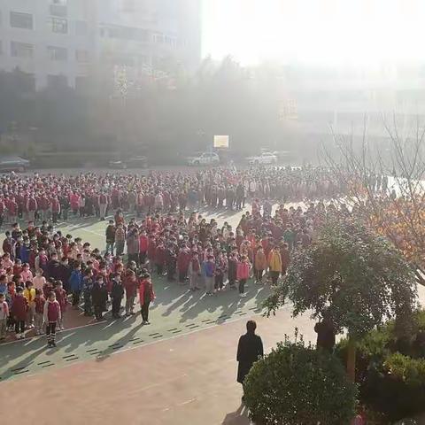 【南马路小学】落实消防责任，防范安全风险——南马路小学举行校园消防演练活动