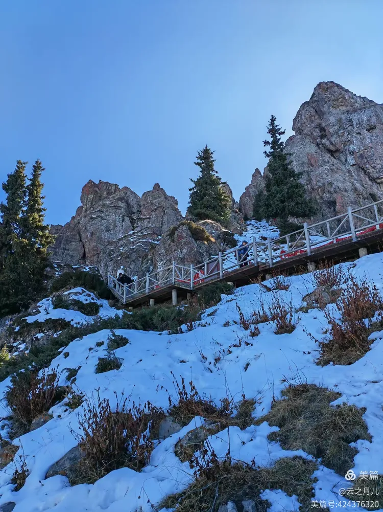 大美新疆的天山天池图片 大美新疆的天山天池图片