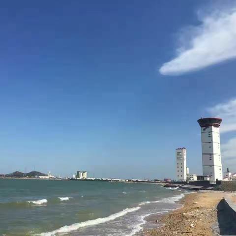 我在海边等着你们。