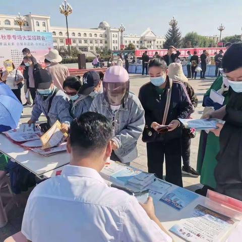 科右中旗总工会开展“构建和谐劳动关系宣传月”活动