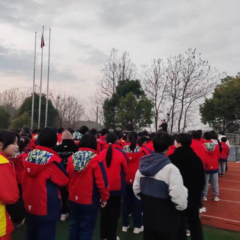 我校举行期末检测