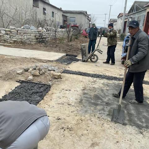 排污管道贯通后 路面硬化就进行