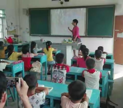 英州中心校“送教下乡”活动掠影！
