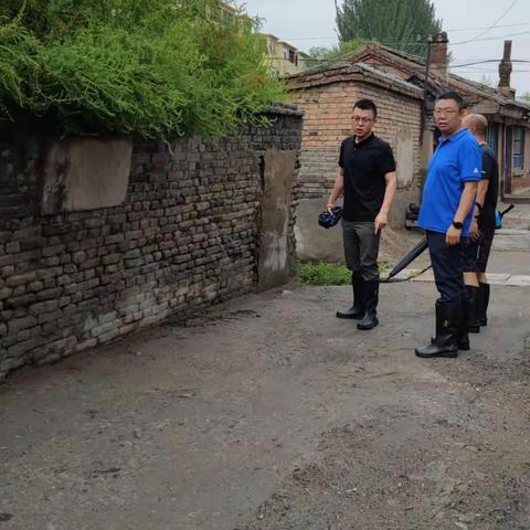 始终与人民群众“同舟共济”