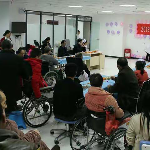 喜迎元旦  嵩县中医院康复科医患联欢晚会