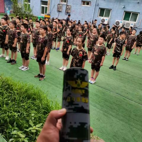 要不要让孩子参加一次军事夏令营？