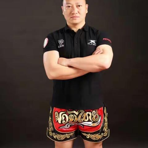 石峥被授予“邯郸市综合搏击运动协会”裁判员及教练员“培训导师”