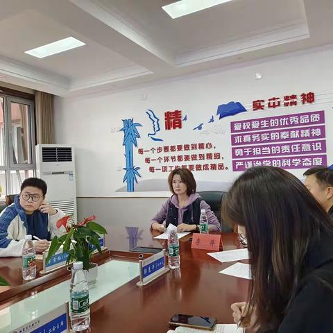 导图显思维 ​  巧用助学问——栖霞市实验中学开展思维导图专题培训活动