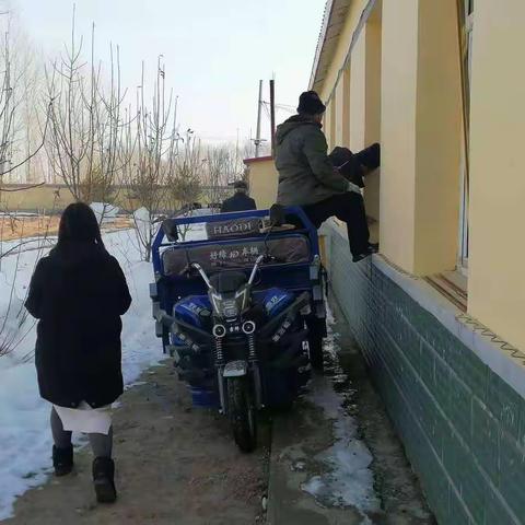 关心集体 无私奉献