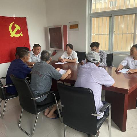 水冶街道王家岭社区开展“学讲话，讲党课，高效提升党建”的主题党员活动日