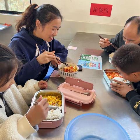 中洲乡兴旺学校食品安全宣传周