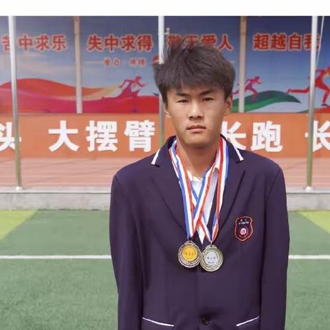我校学子参加市田径运动会喜获佳绩