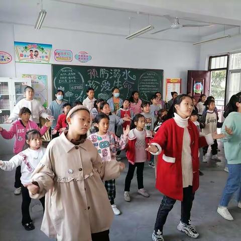 城东小学：乐动心弦  舞步翩翩