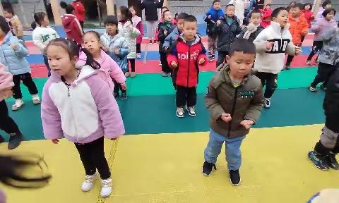 里耶中心幼儿园大二班一周精彩回顾