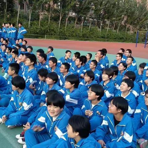 一根绳，一条心，齐用力——第二十三中南校区初三拔河比赛