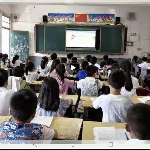 以研促教，立足课堂                   ——记四化路小学中年级语文第二期微格教研活动