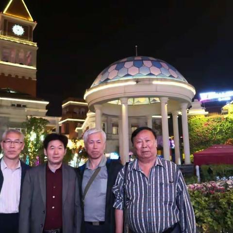 蜂鸟的美篇   盐城夜色美