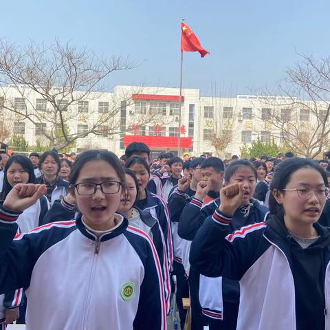 拼搏百日，圆梦中考——韩岗镇初级中学九年级百日誓师暨优秀学生表彰大会