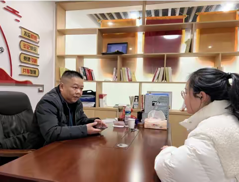 流动不流失、离乡不离党——东兴社区召开流动党员座谈会