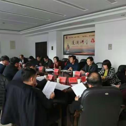 突出工作重点 狠抓责任落实 我市召开人才领导小组工作会议