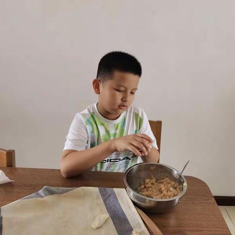 太空服务舱—309班梅香中队郭念一