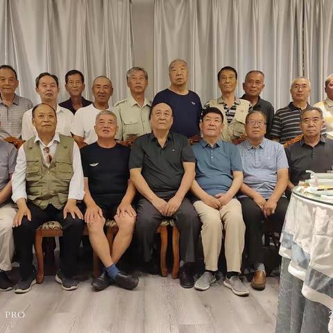 昌吉军分区独立连在疆 老兵庆“八.一”掠影