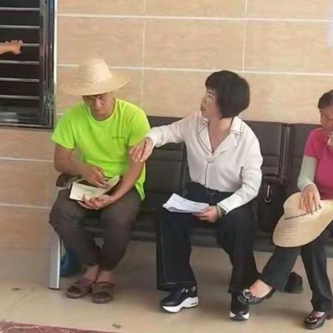 2019年8月10日市大比武督导组到头竹村委会检查督导扶贫工作。