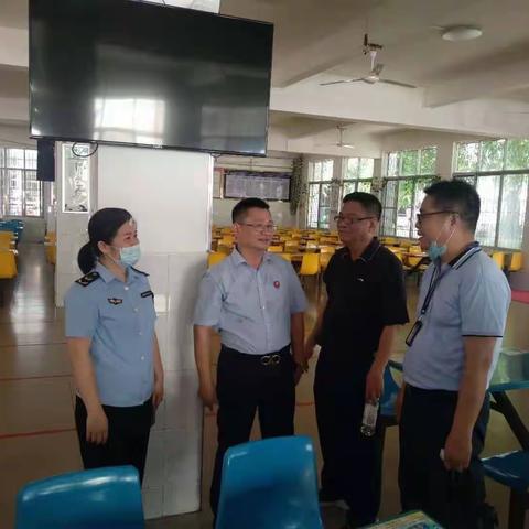 中兴市场监管所开展高考前学校食堂安全专项检查