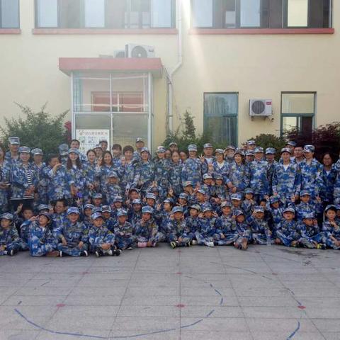 2018红旗幼儿园大二班海陆空亲子活动