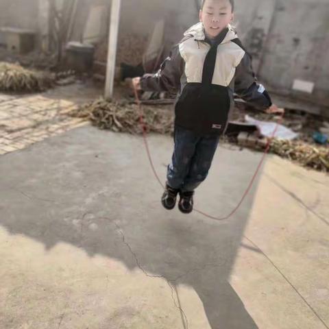 濮阳县第四实验小学三年级三班刘梓铄