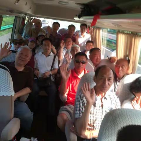 哈尔滨市地书协会2016.7.30走进尚志碑林参观学习书法交流