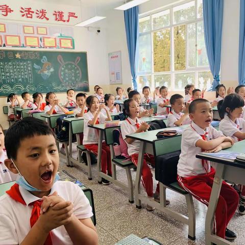 “少年立榜样，习惯促成长”——记云大附中西林分校小学部三年级活动