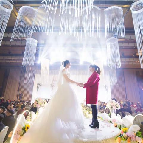 送给我最爱的妈妈 .               ---2018年母亲节快乐💕