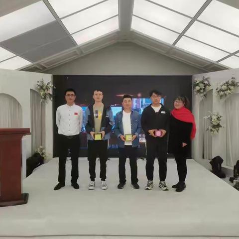 月上中秋，情聚龙江