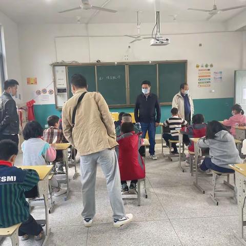 聚焦班级容貌评比，提升班级特色文化—刘家小学班级评比活动