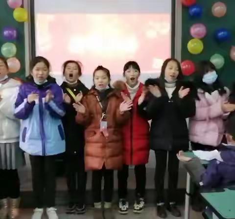 南充市和平路小学5.1班这样庆元旦，迎新年！