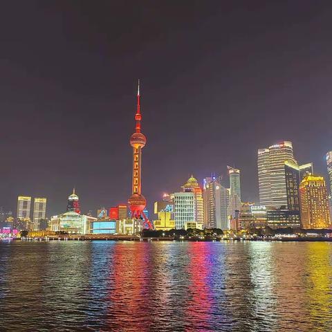 流水匆匆，岁月匆匆，唯有家人永存心