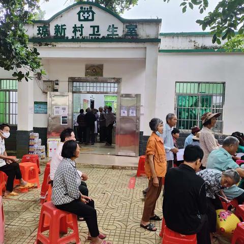 甲子镇卫生院开展2022年老年人免费健康体检工作