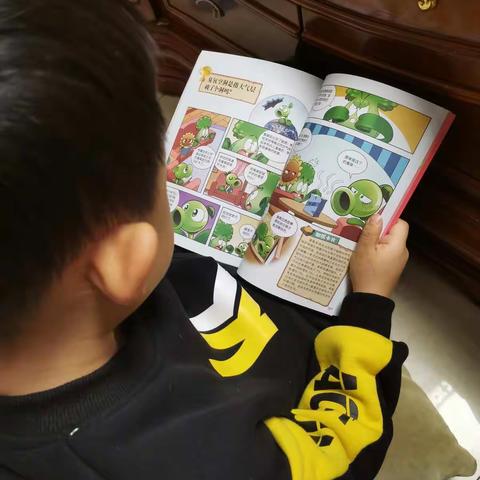 《小鱼海洋》东盛小学一年四班吕宜珈的家庭读书会——第十二期