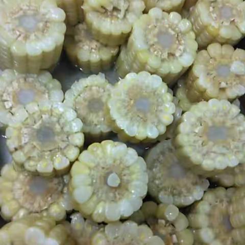 青岛中学东餐厅3月7号早餐