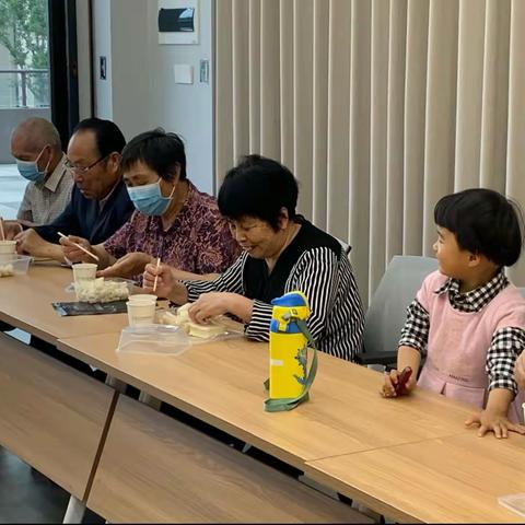 【民泰银行嵊州支行】浓浓关爱情，暖心包汤包