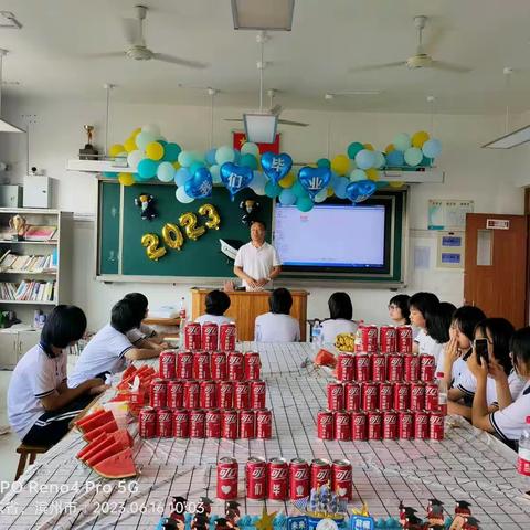 相逢又告别，归帆又离岸