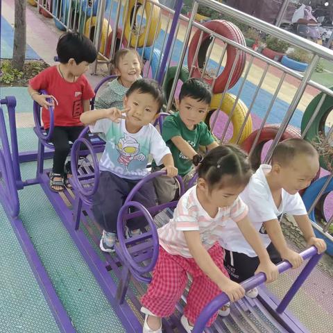 Happy week🌈快乐碎片加载🎉小二班小朋友的快乐时光~