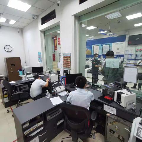 建行廊坊锦绣家园支行9月防抢安全演练